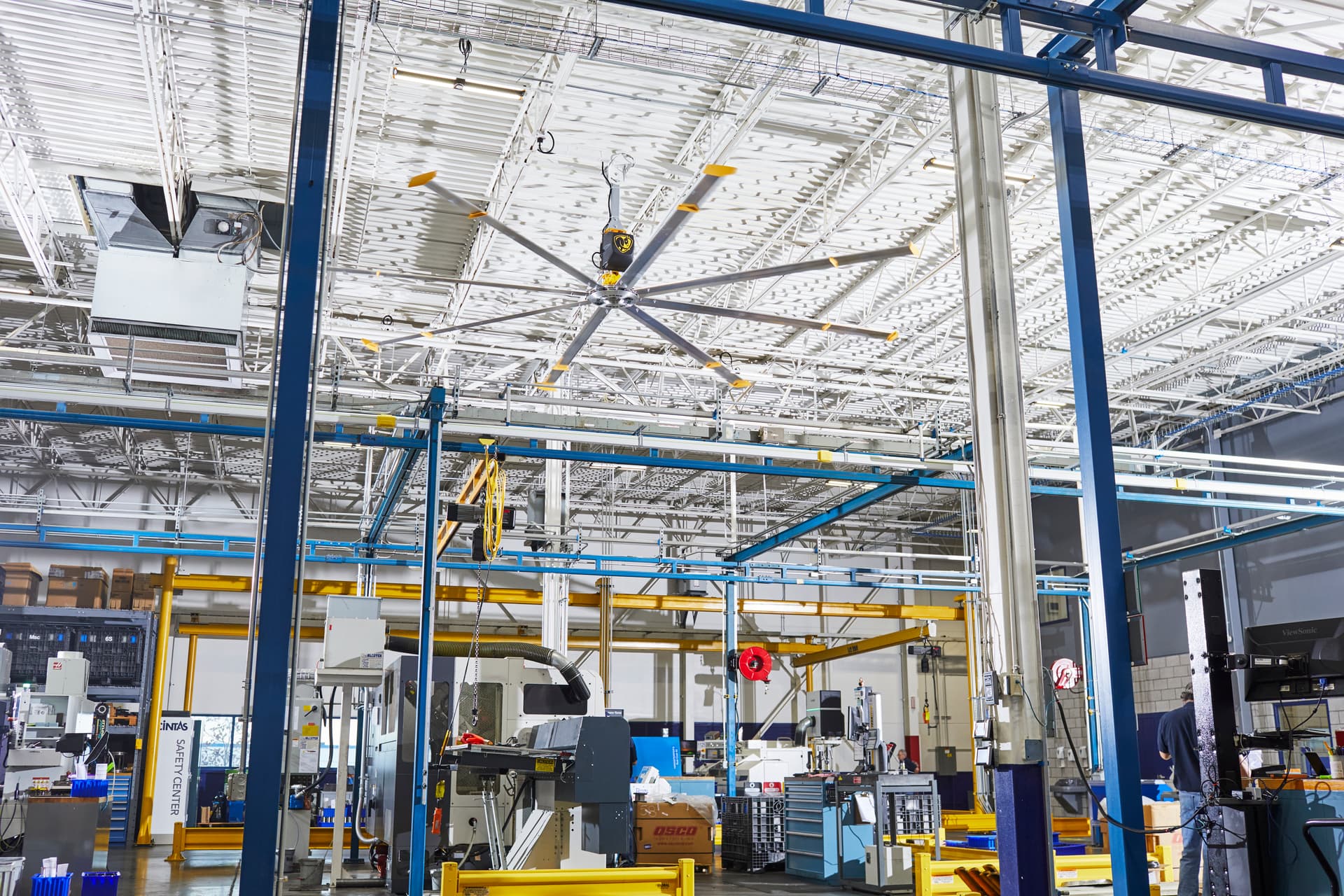 Powerfoil X4 - Stober teollisuustila asennus